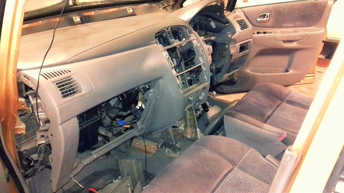 Радиатор отопителя Мазда Премаси