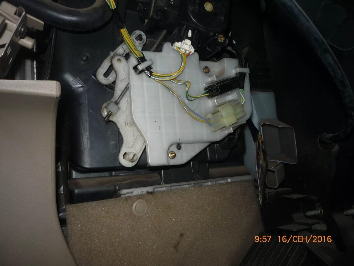 Печка Мазда Премаси 2000