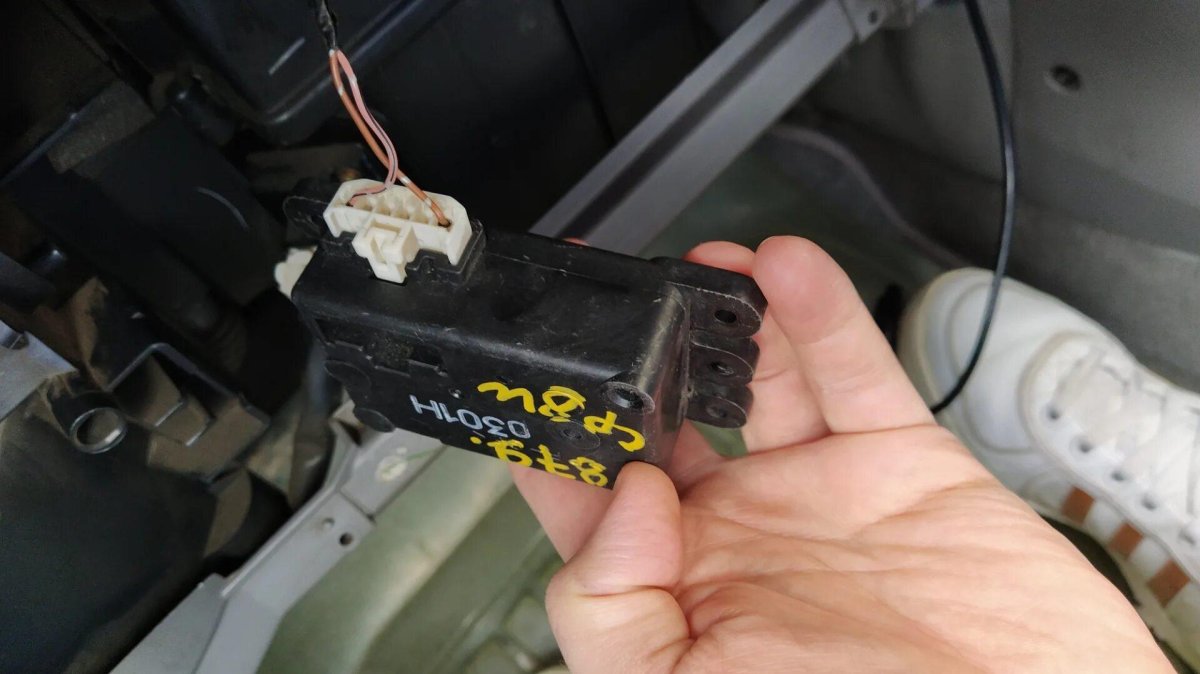 Мазда 3 заслонка рециркуляции воздуха