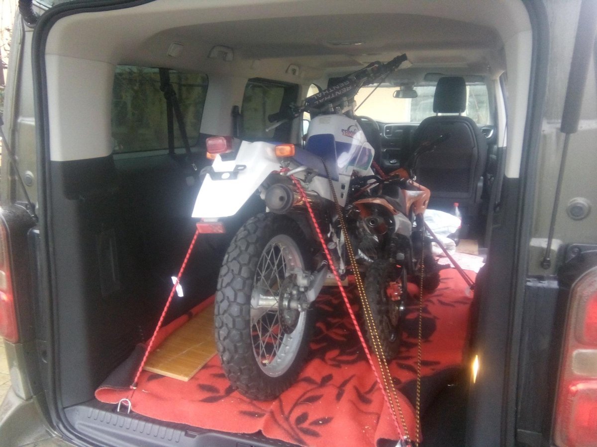 Fiat Doblo мотоцикл