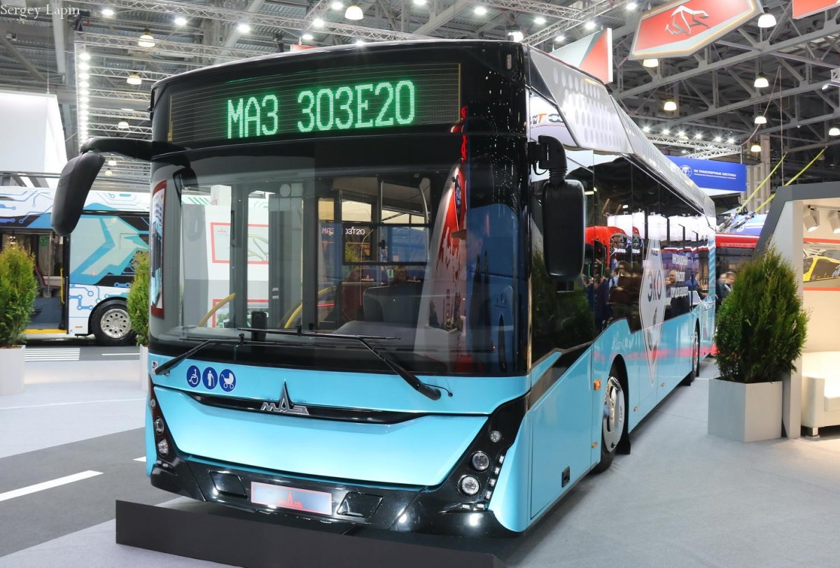 МАЗ 303е