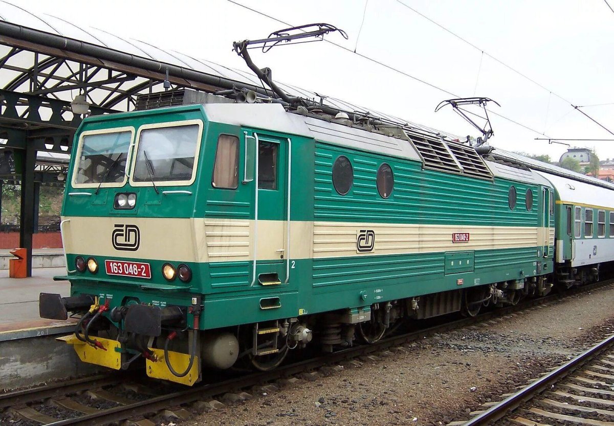 Электровоз Skoda e499