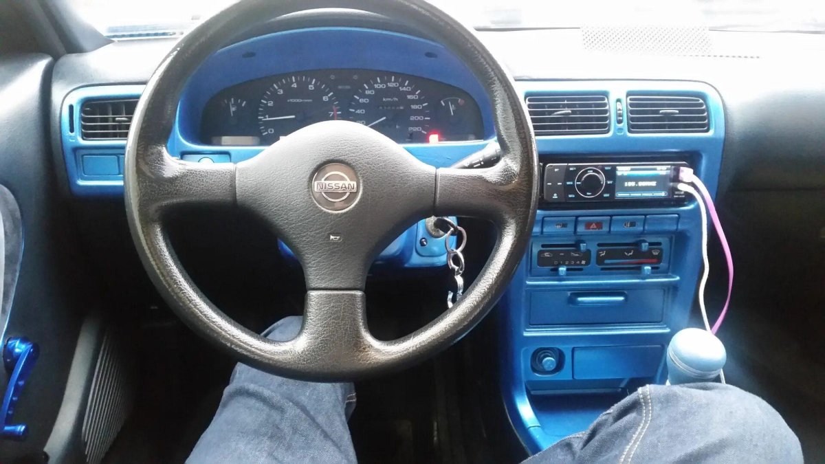 Nissan 100nx салон