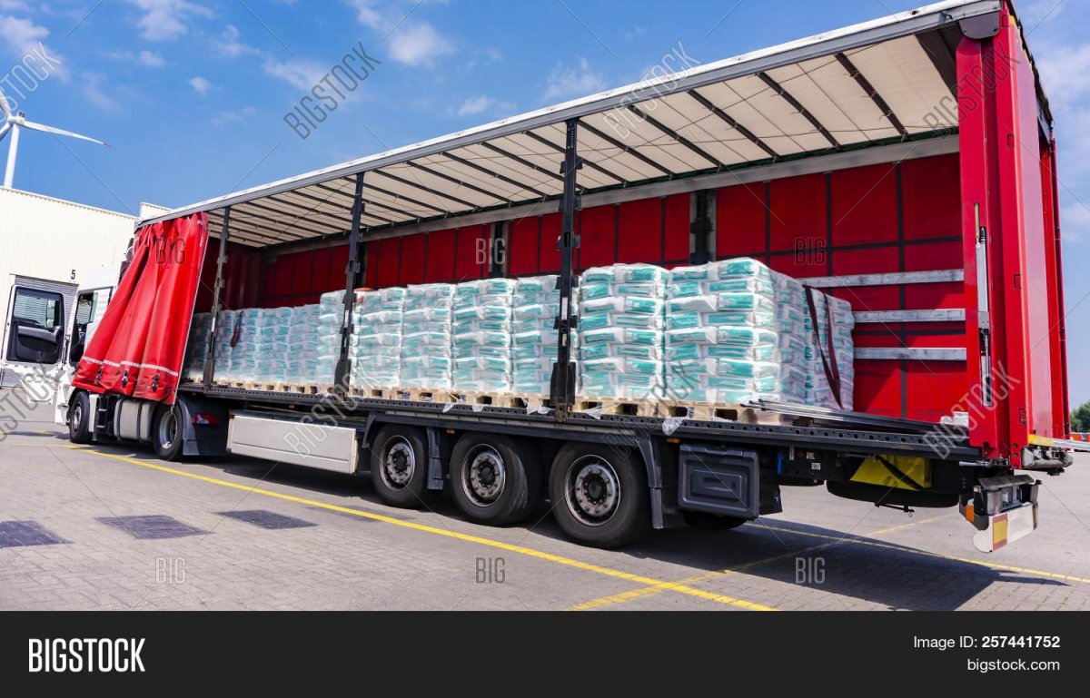 Крепление груза в полуприцепе