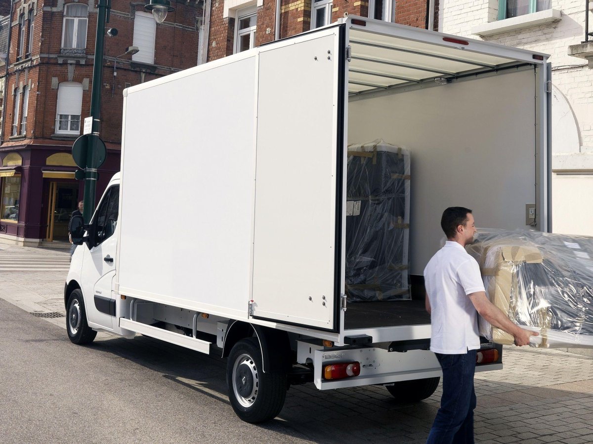 Машина для перевозки мебели