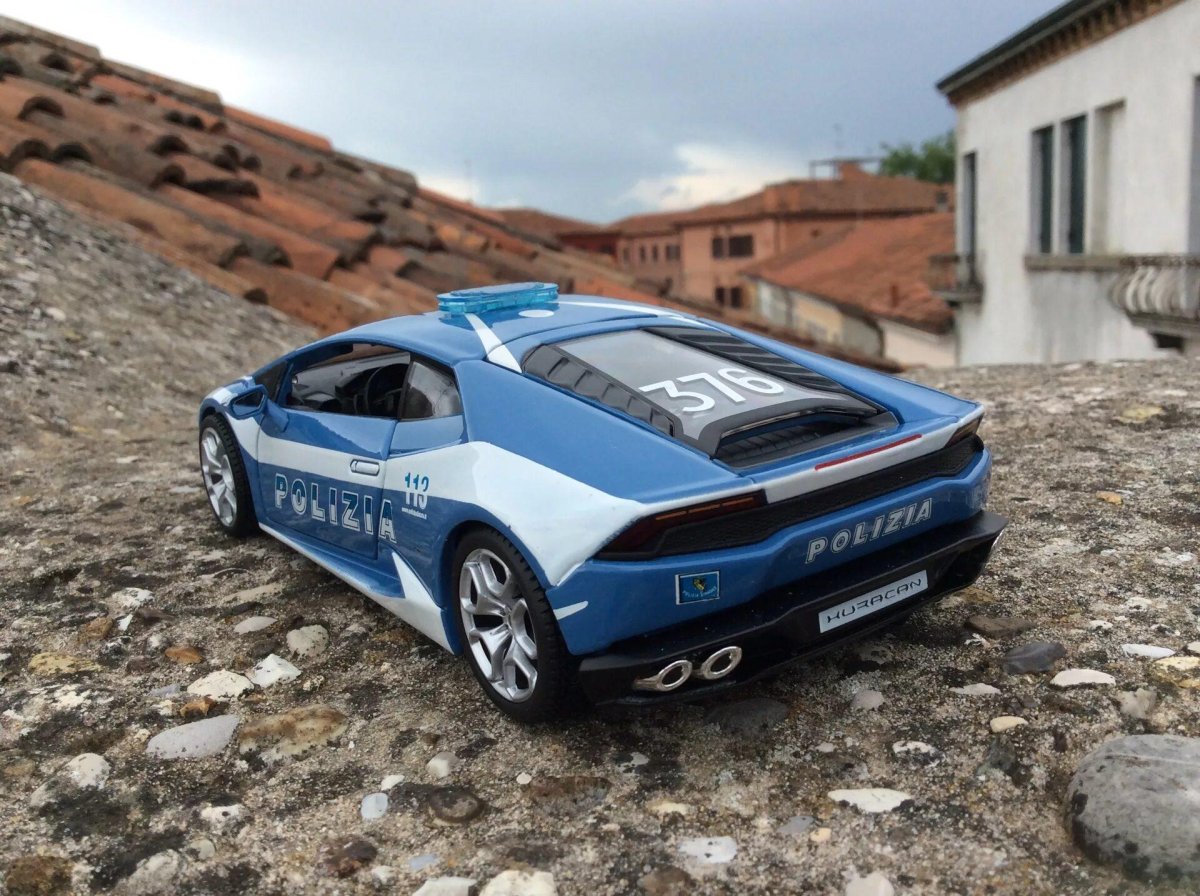Ламборджини Хуракан Полицейская