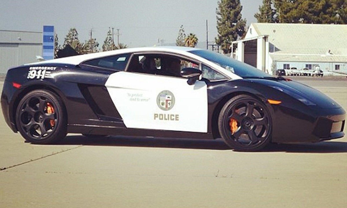Ламборджини Галлардо полиция