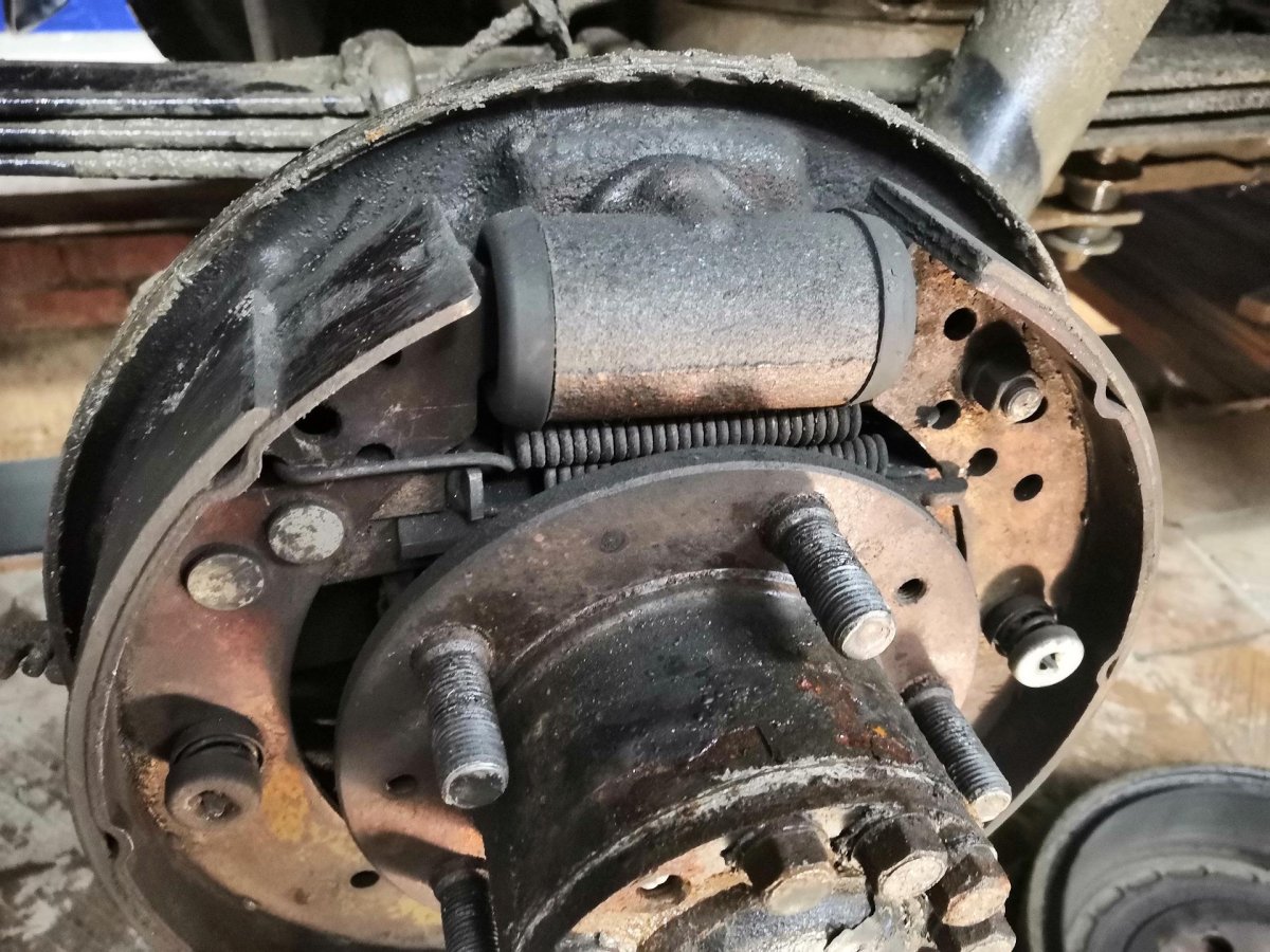 Задние тормозные колодки УАЗ Патриот 2017