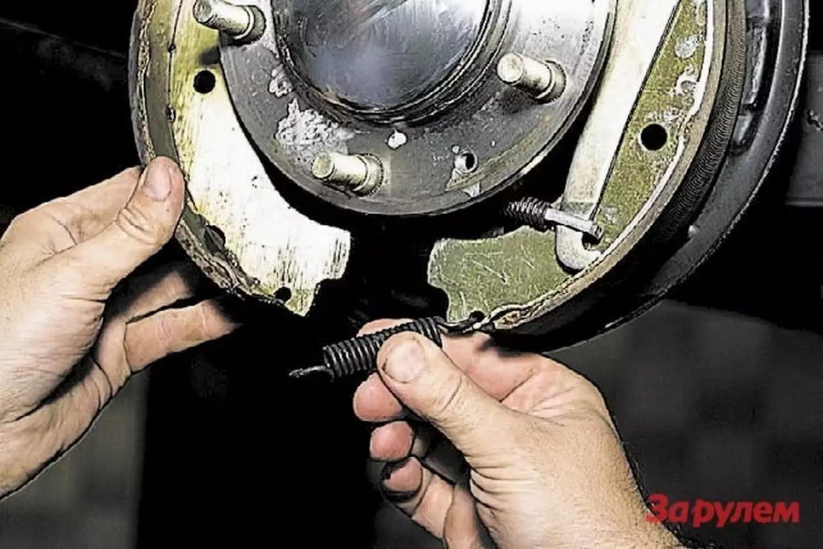 Задние тормозные колодки Нива 21213