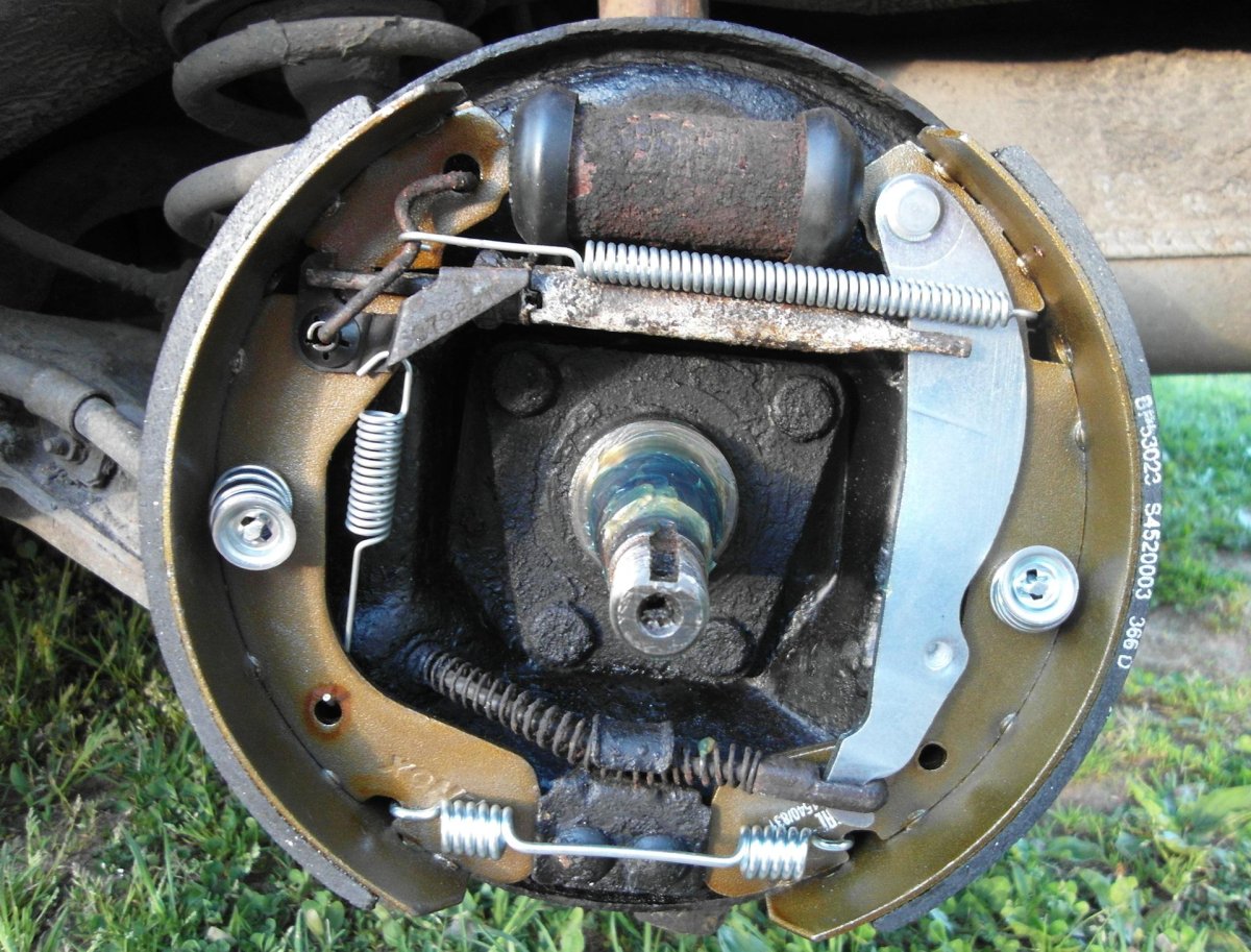 Задние тормоза Ланос 1.5