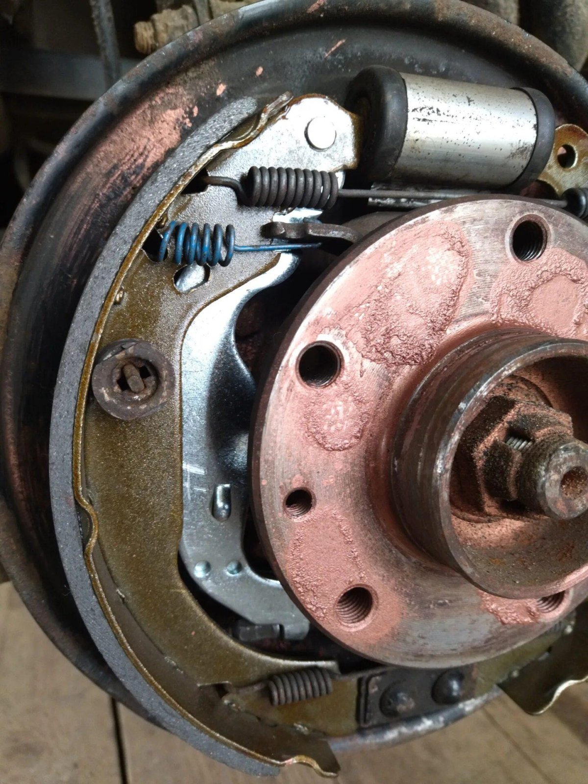 Задние тормоза Ниссан Террано 2