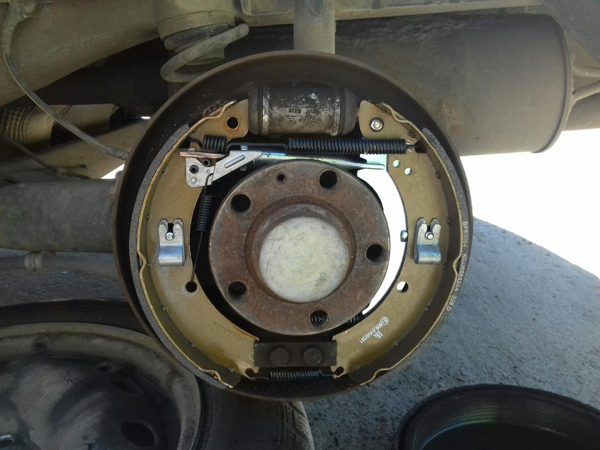 Задние тормоза поло седан 2013
