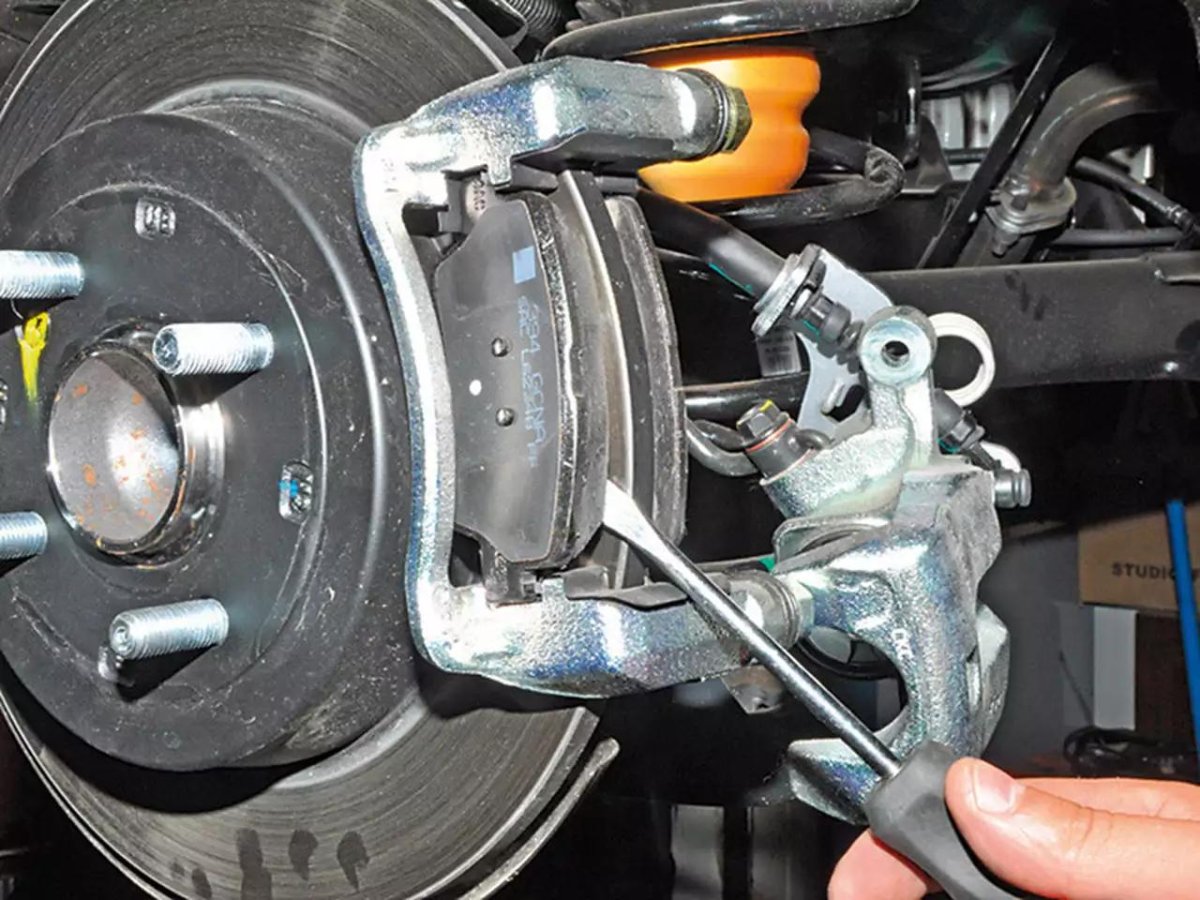 Задние тормоза Хендай Солярис