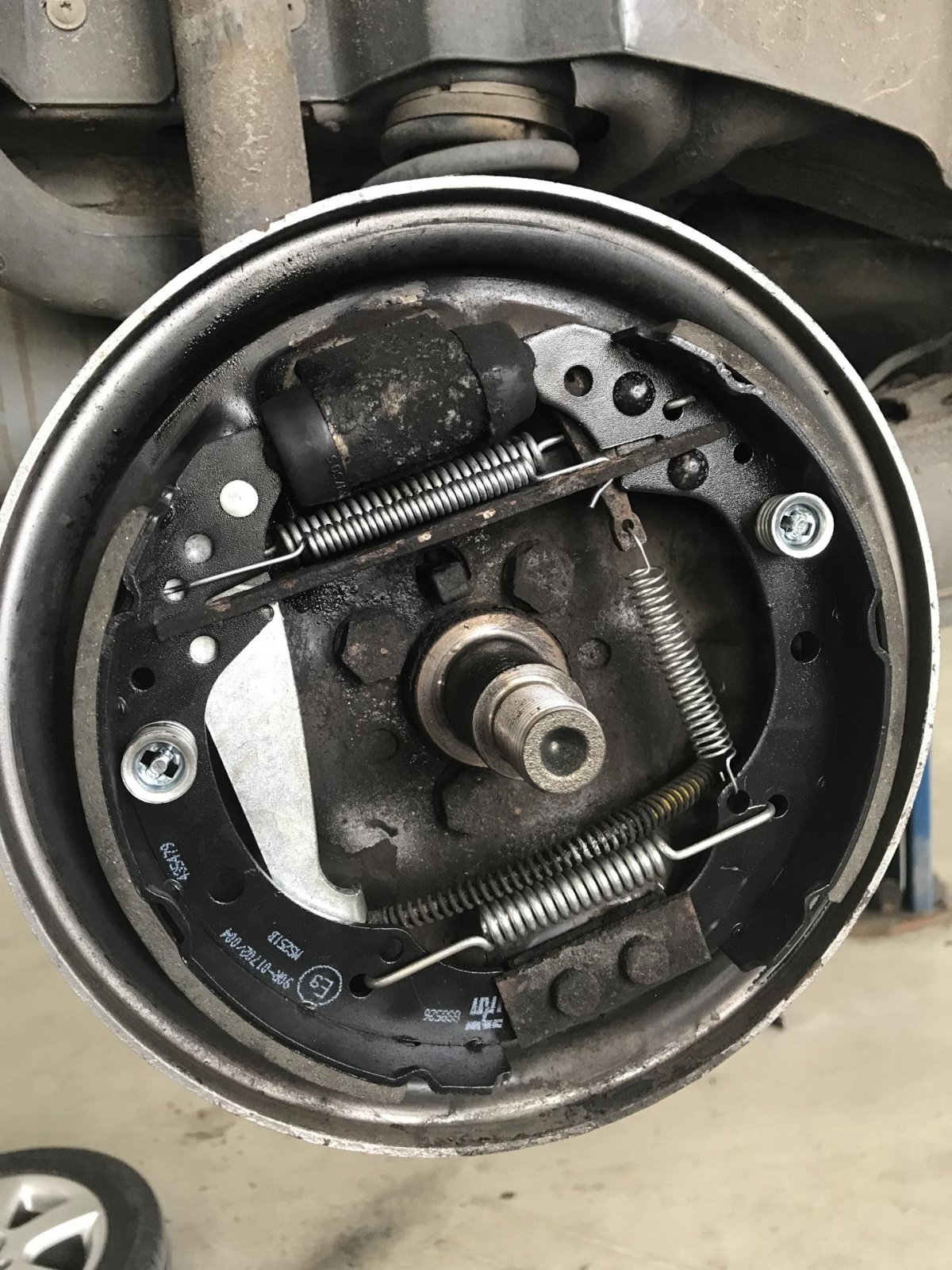 Задние тормоза поло седан 2011