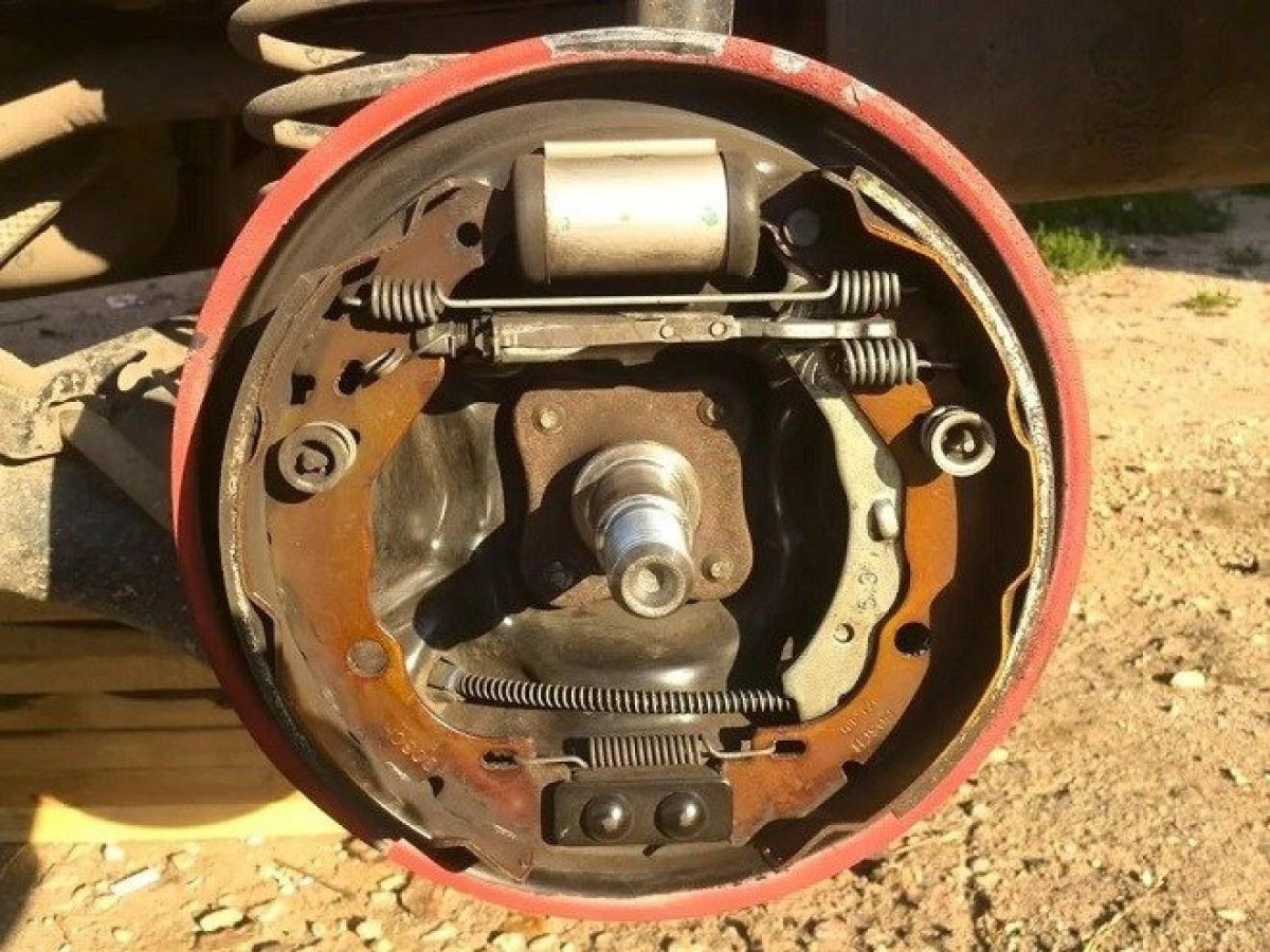 Колодки задние Рено Логан 1