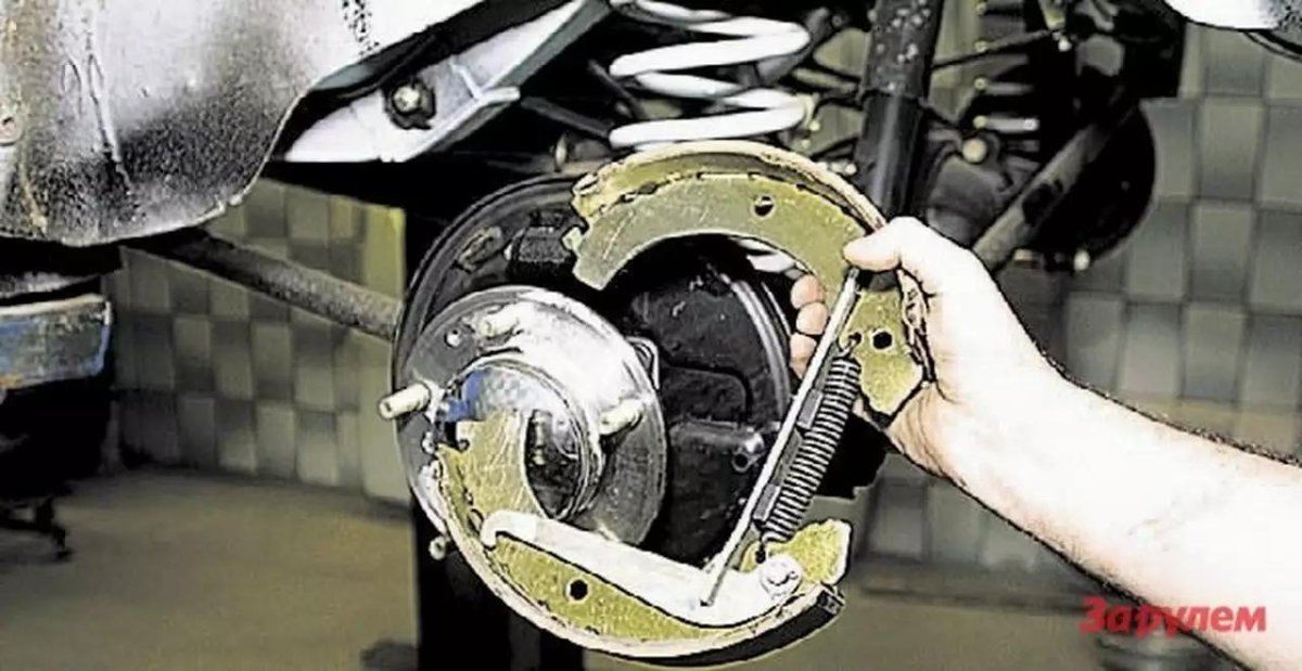 Задние тормозные колодки Нива 21213