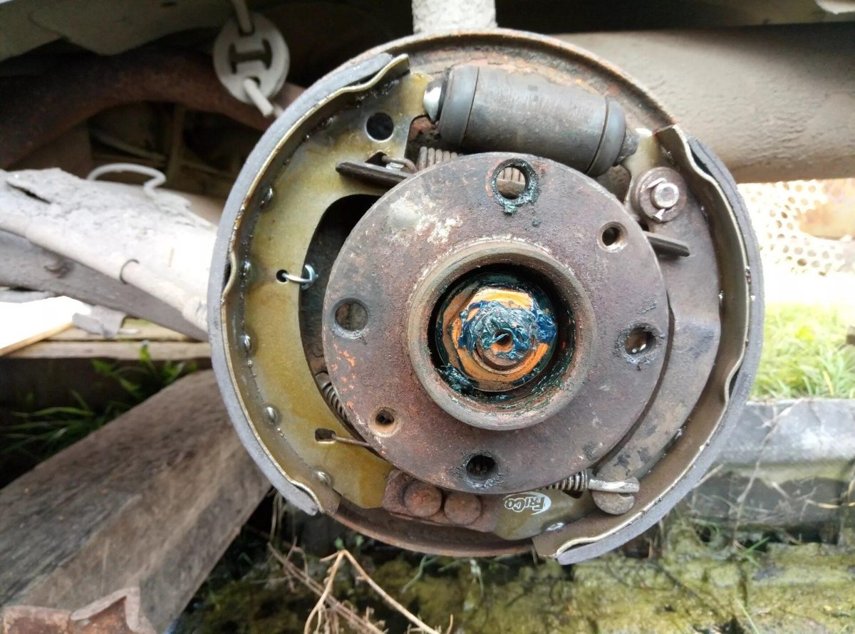 Задние колодки Лада Калина 1