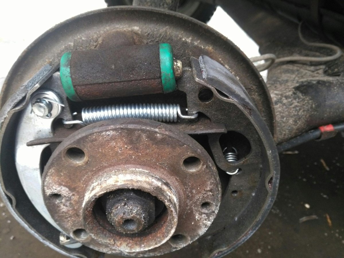 Задние колодки ВАЗ 2109