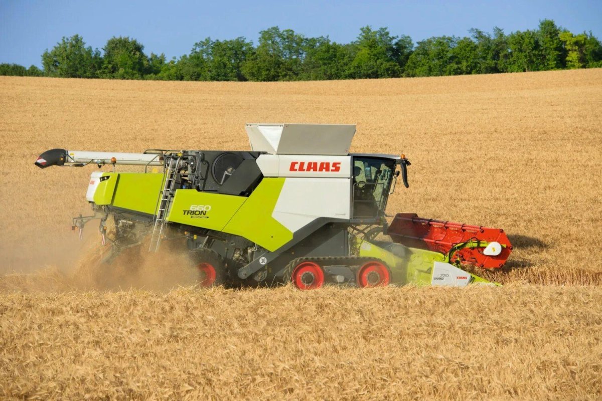 Эффективная сельхозтехника CLAAS Lexion 7700