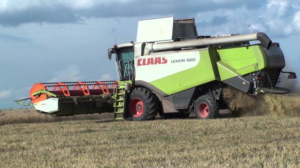 Комбайн CLAAS Lexion