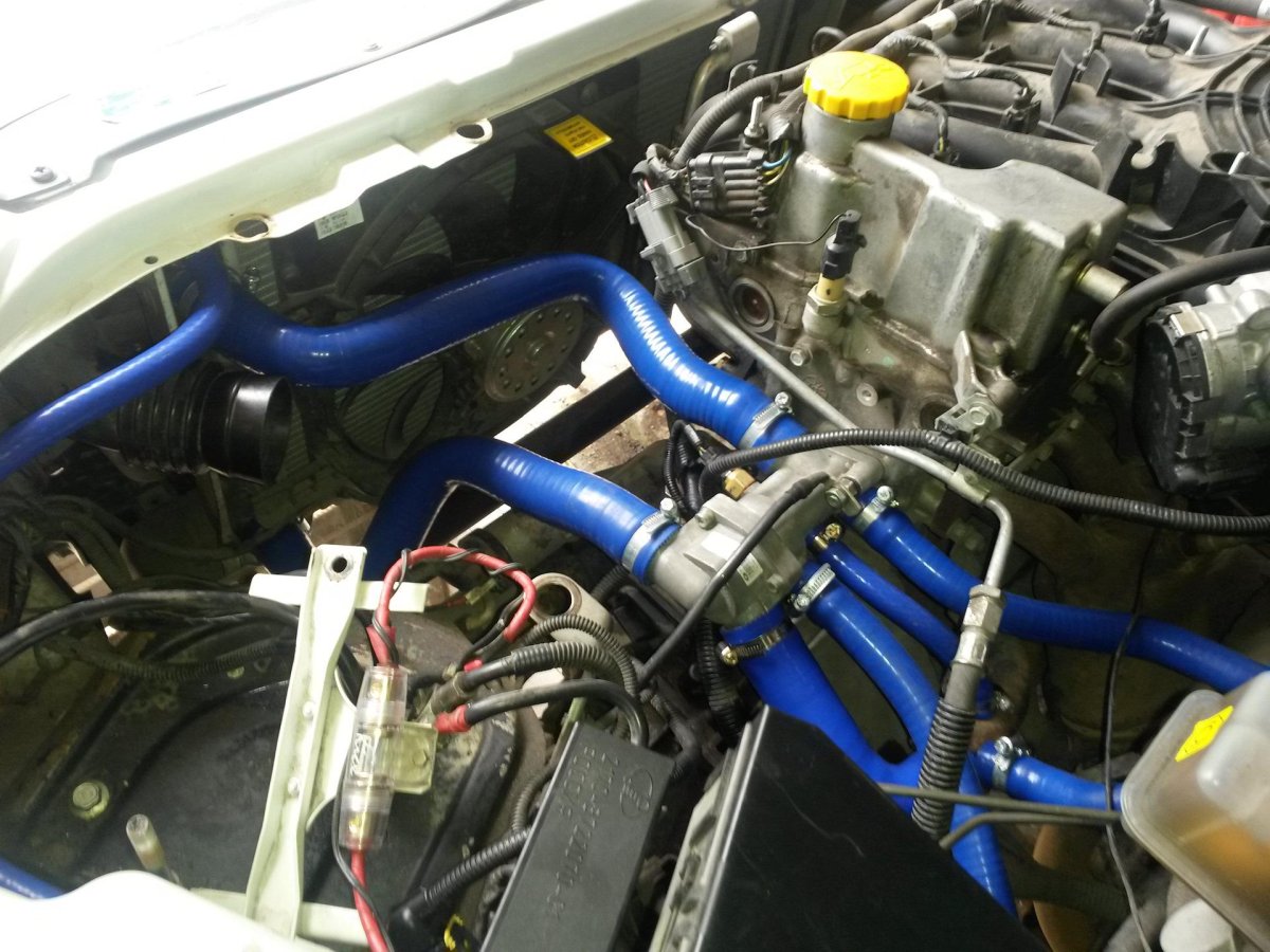 Патрубки охлаждения Приора 16 клапанов