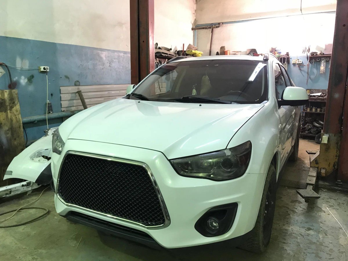 Решетка радиатора Mitsubishi ASX