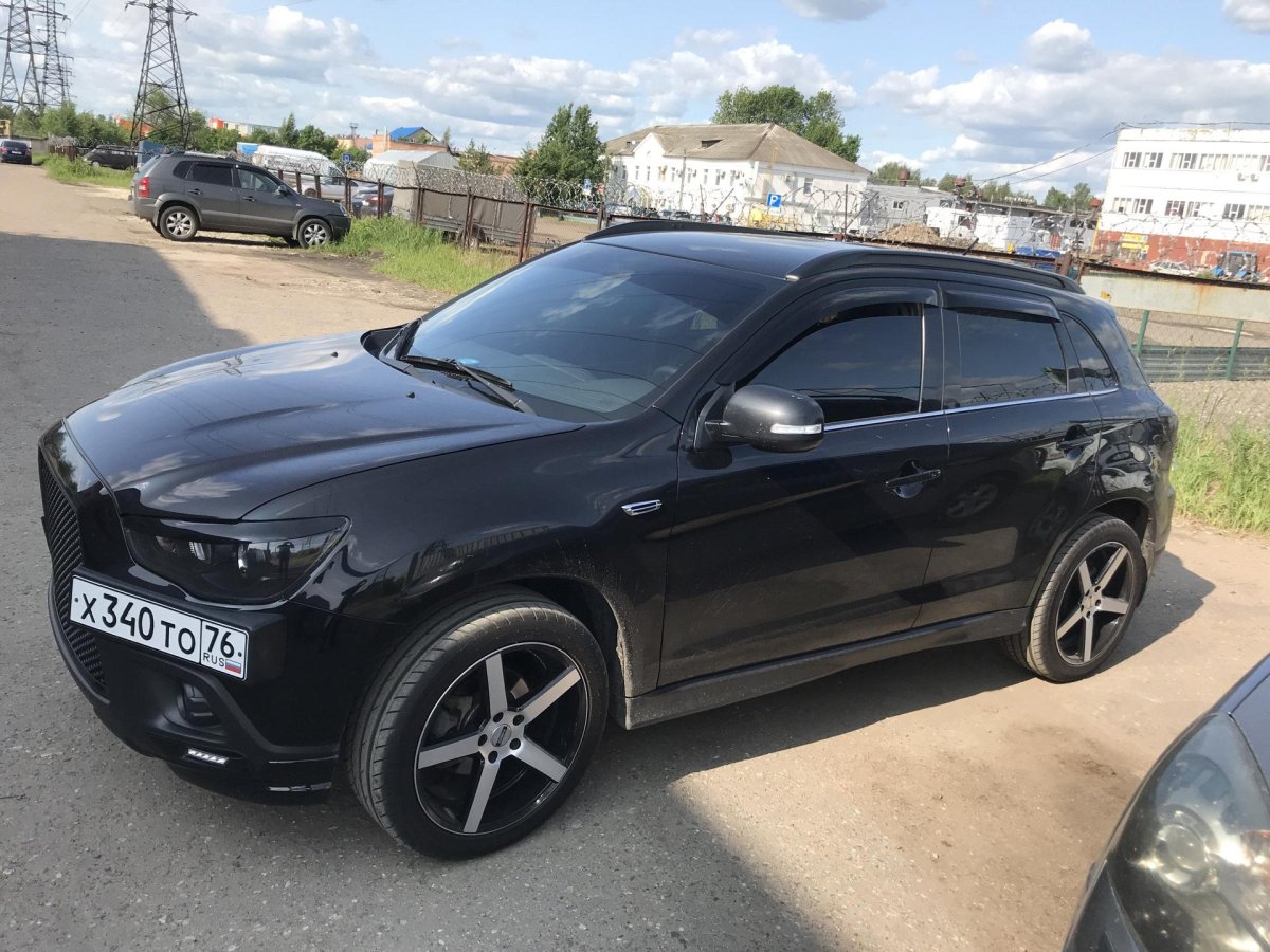 Mitsubishi ASX черный 2012