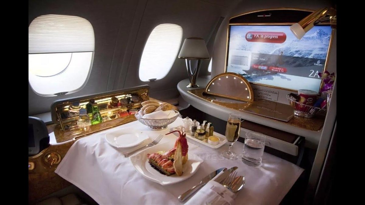 Первый класс Эмирейтс а380