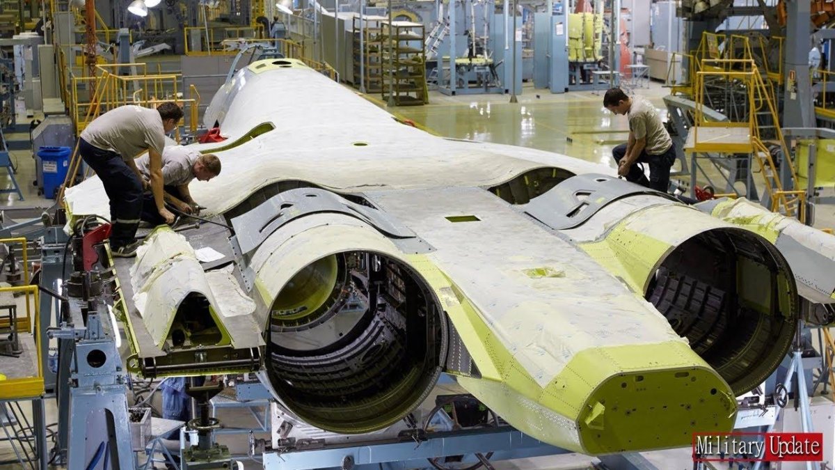Серийный Су-57 КНААЗ