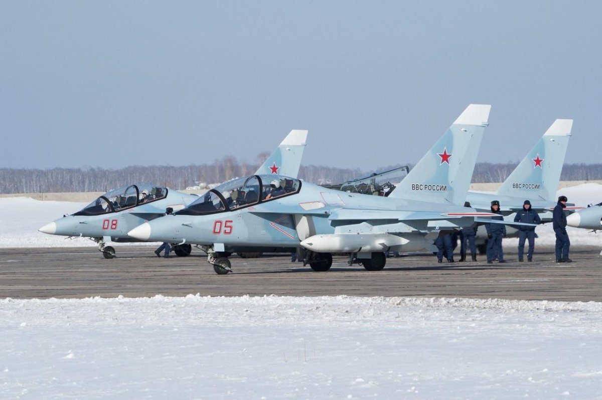 Як 130 ВКС