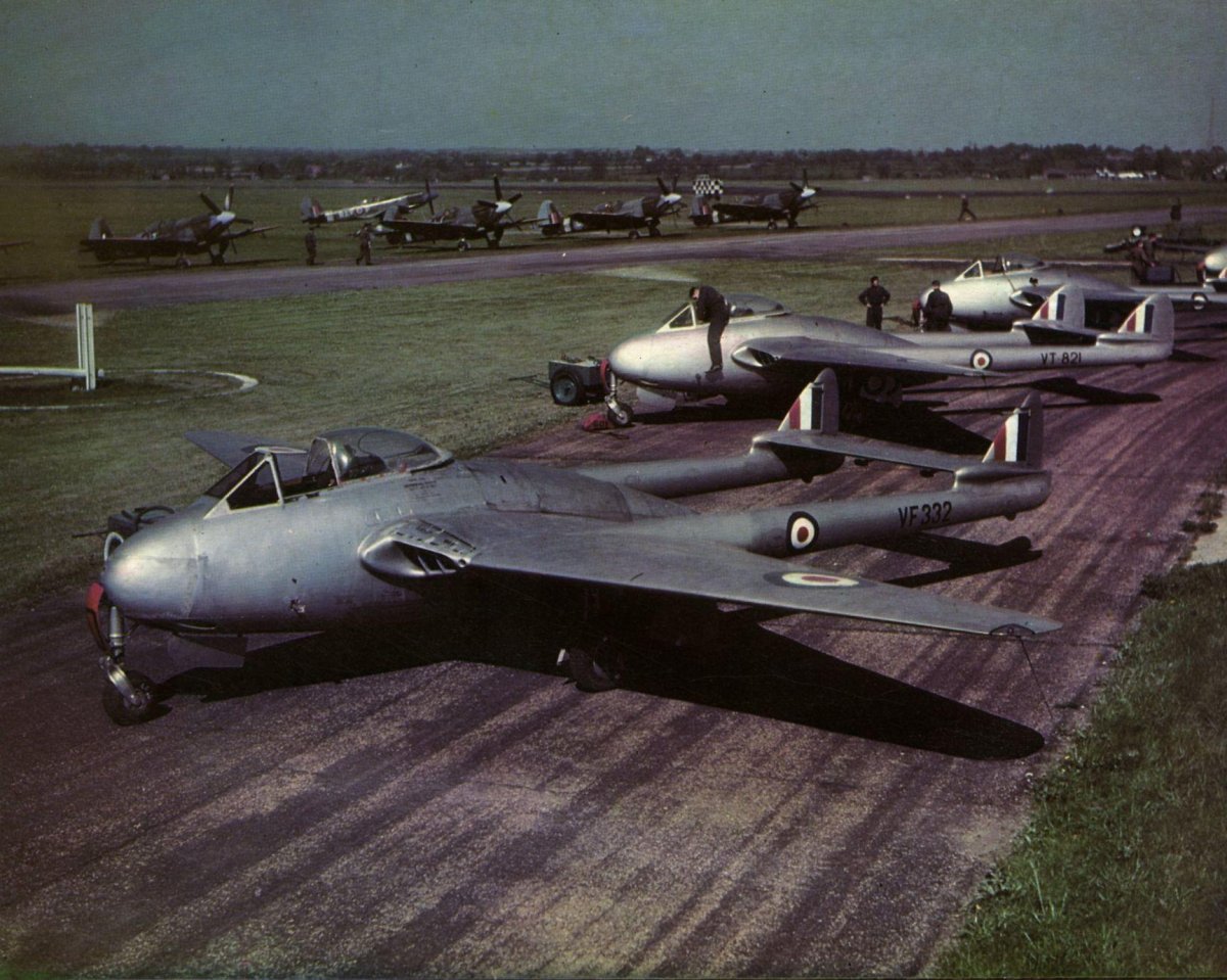 Истребитель де Хэвиленд вампир