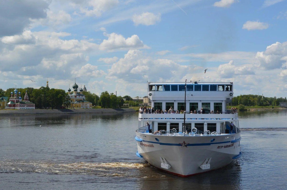 Калязин теплоход