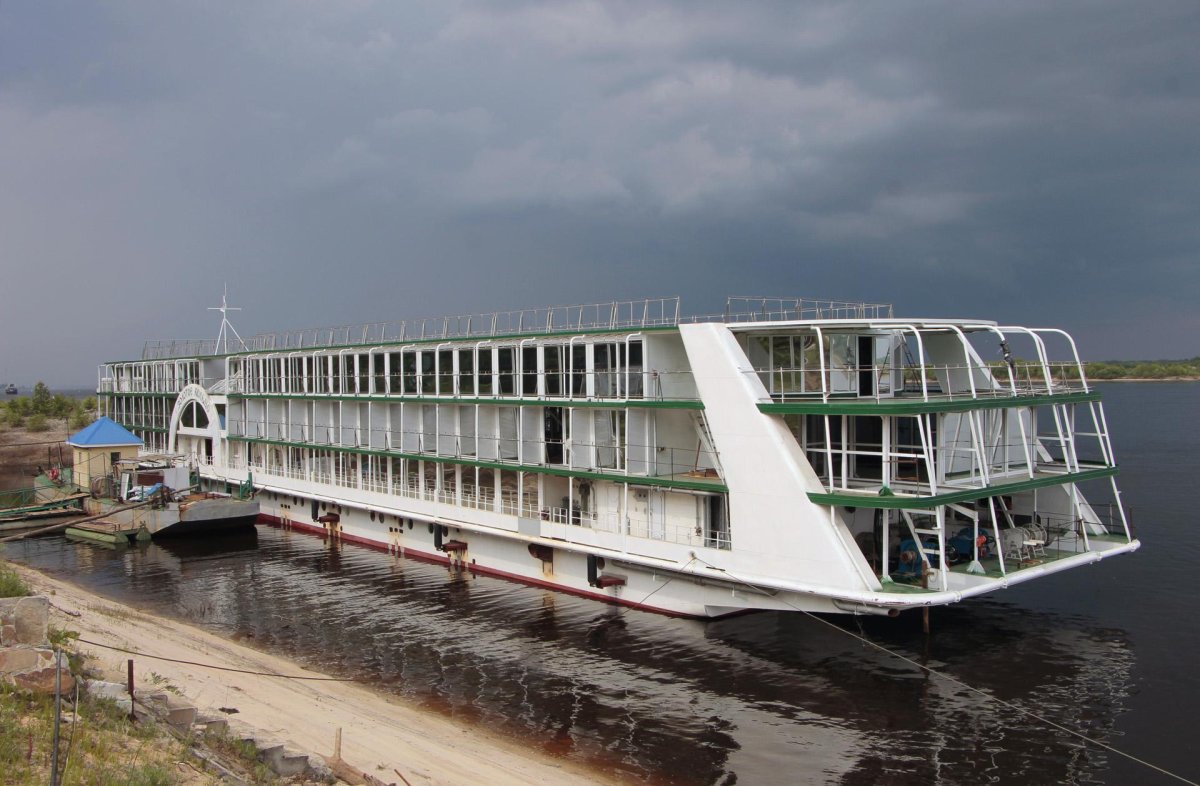 Теплоход-Колесник «золотое кольцо»