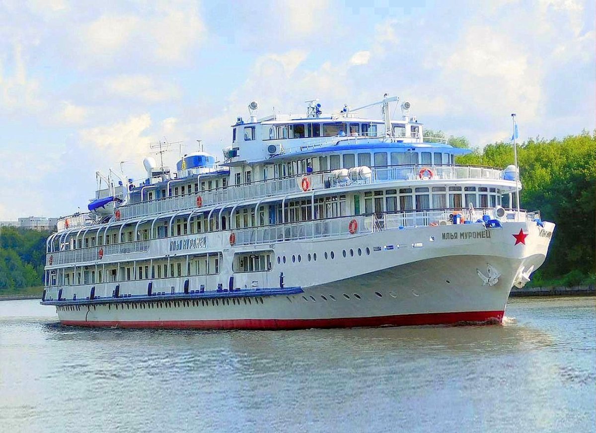 Теплоход Илья Муромец