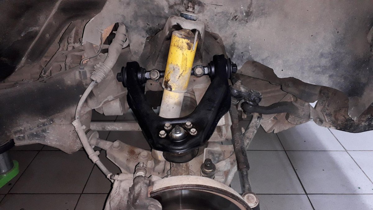 Nissan Terrano 2 передняя подвеска