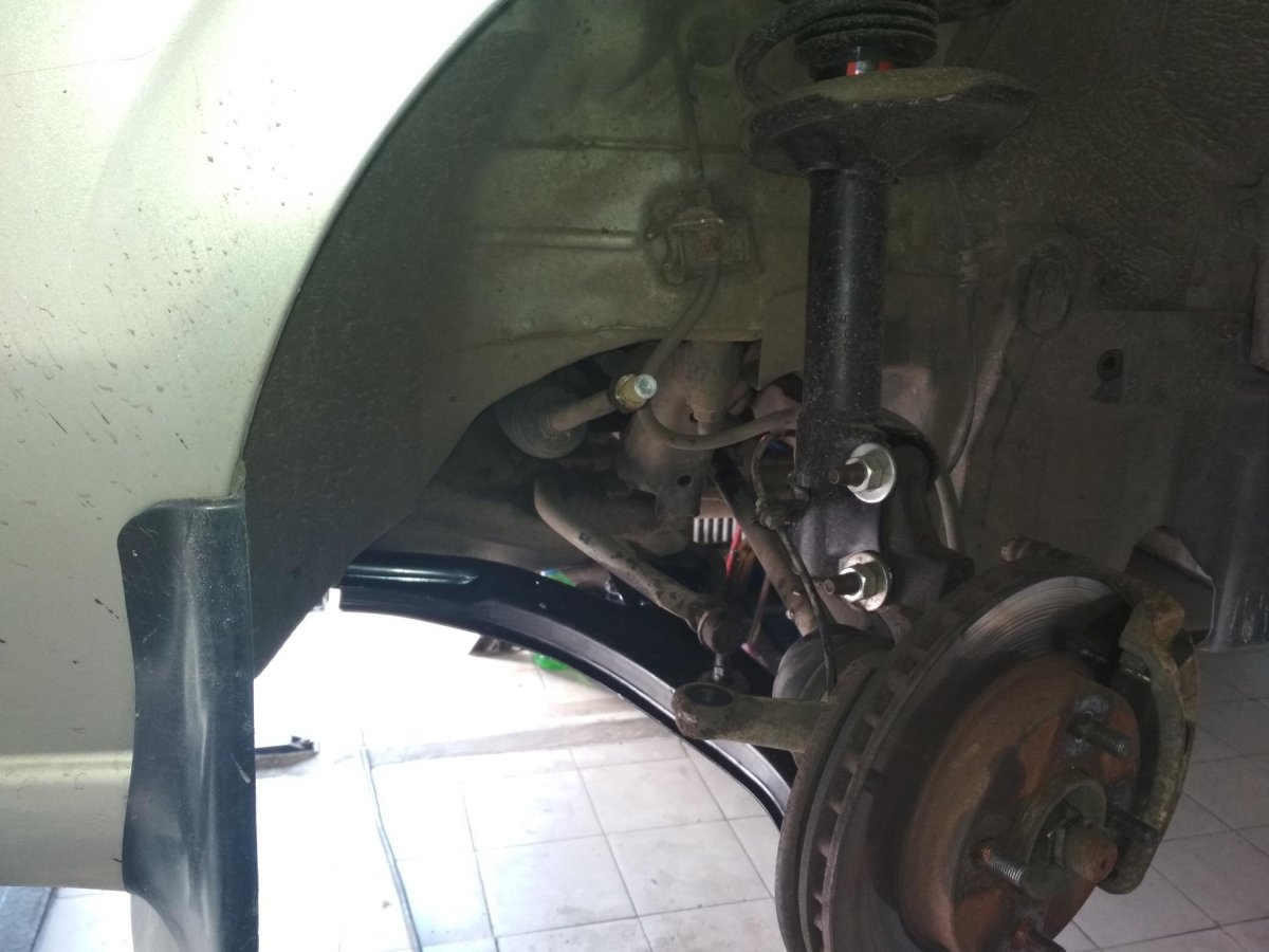 Передняя подвеска Nissan Almera g15