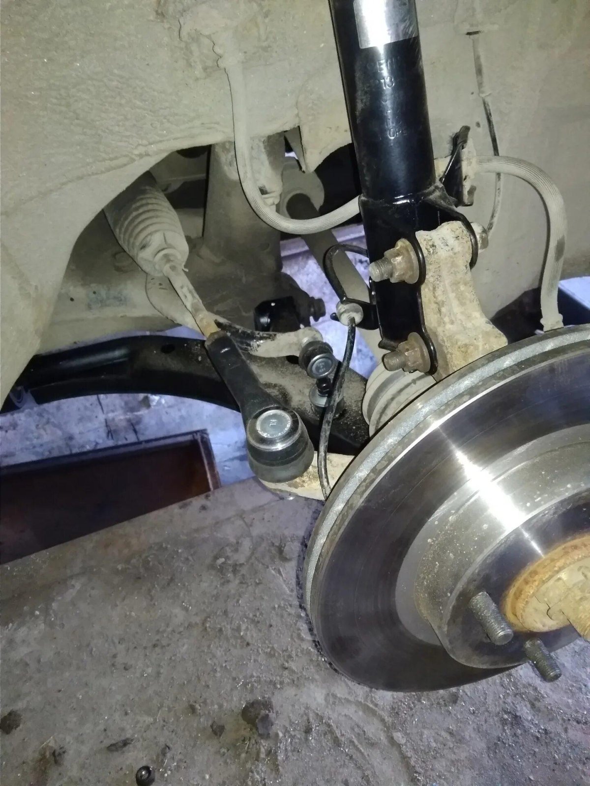 Передняя подвеска Nissan Almera n16