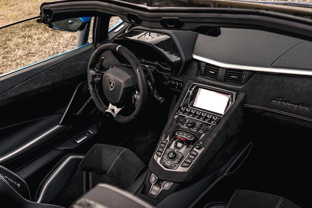 Ламборгини авентадор 2022