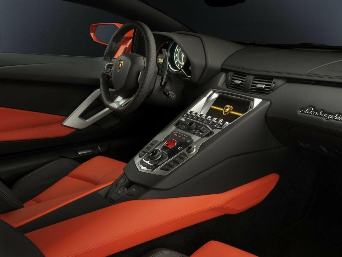 Lamborghini Aventador lp700-4 2011