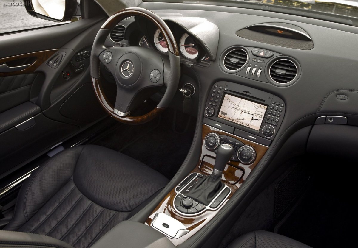 Mercedes Benz r230 2008
