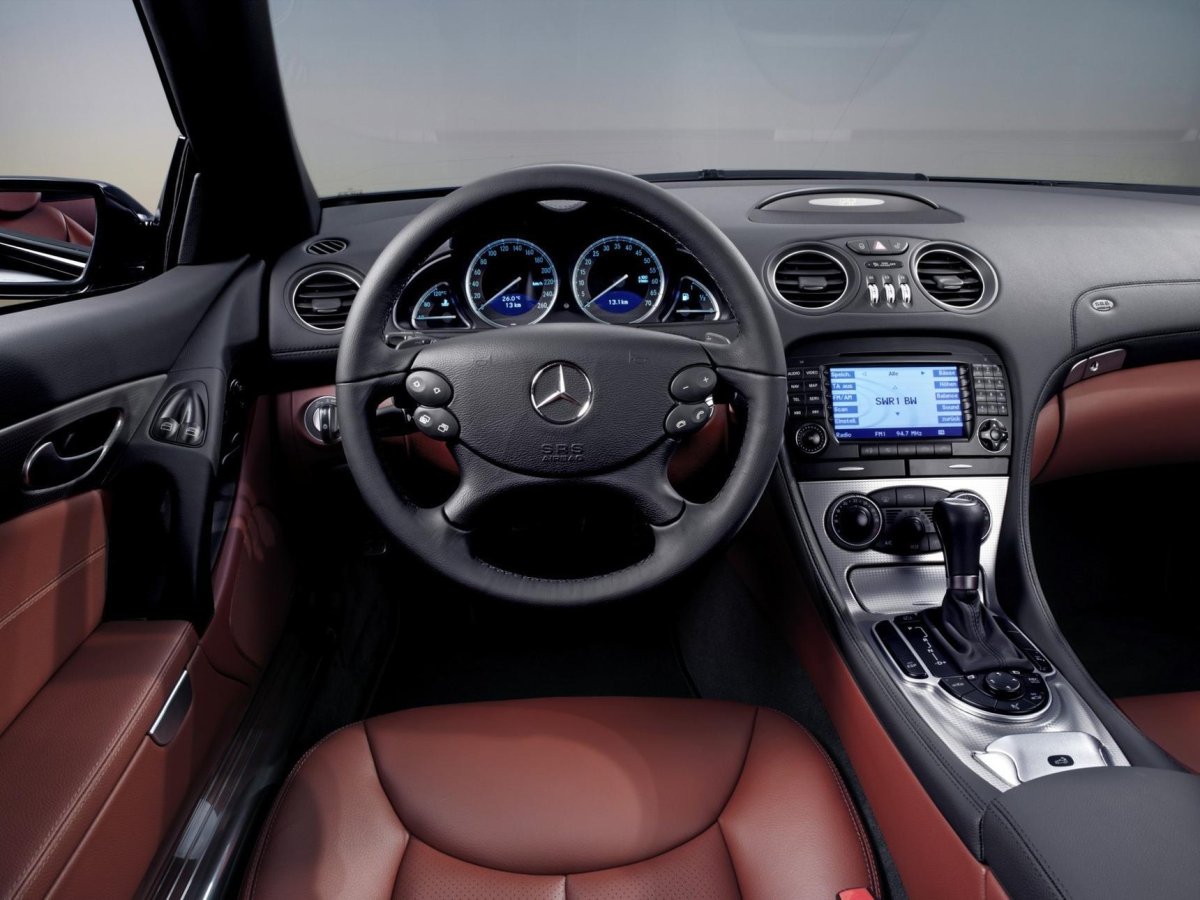 Mercedes-Benz r230