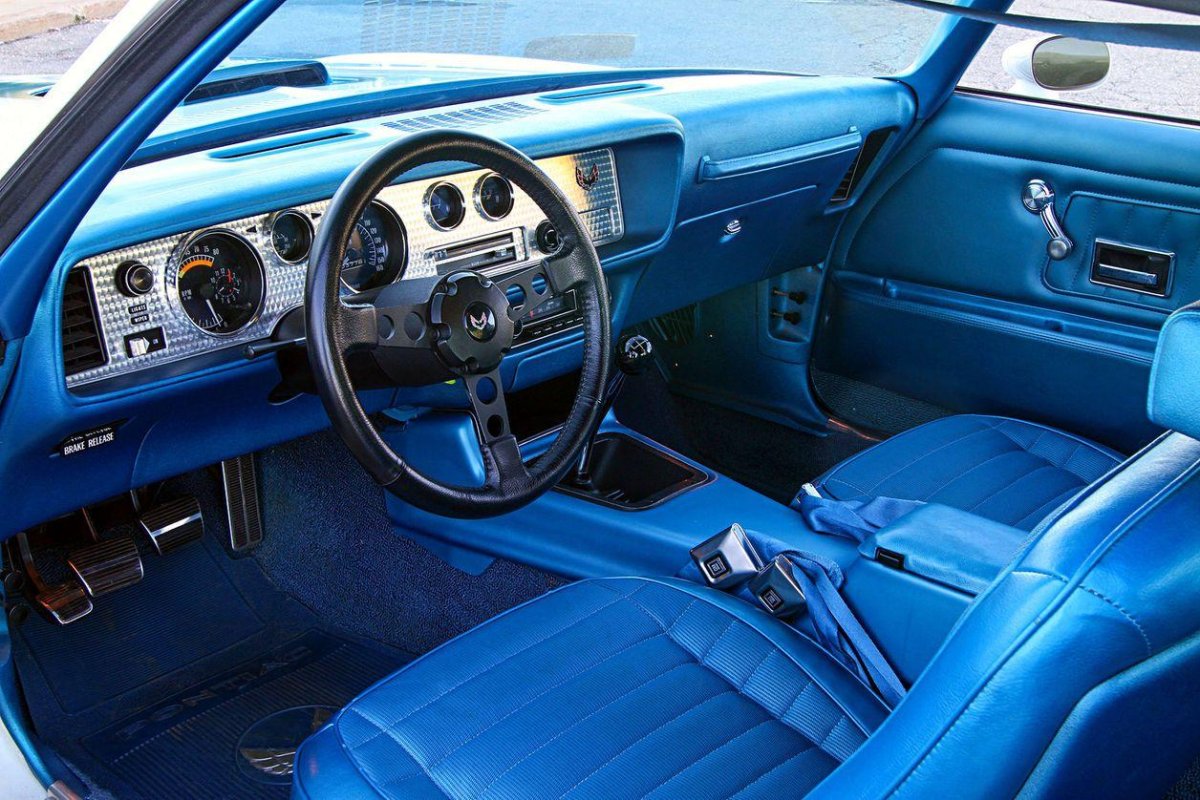 Pontiac Firebird 1969 Interior