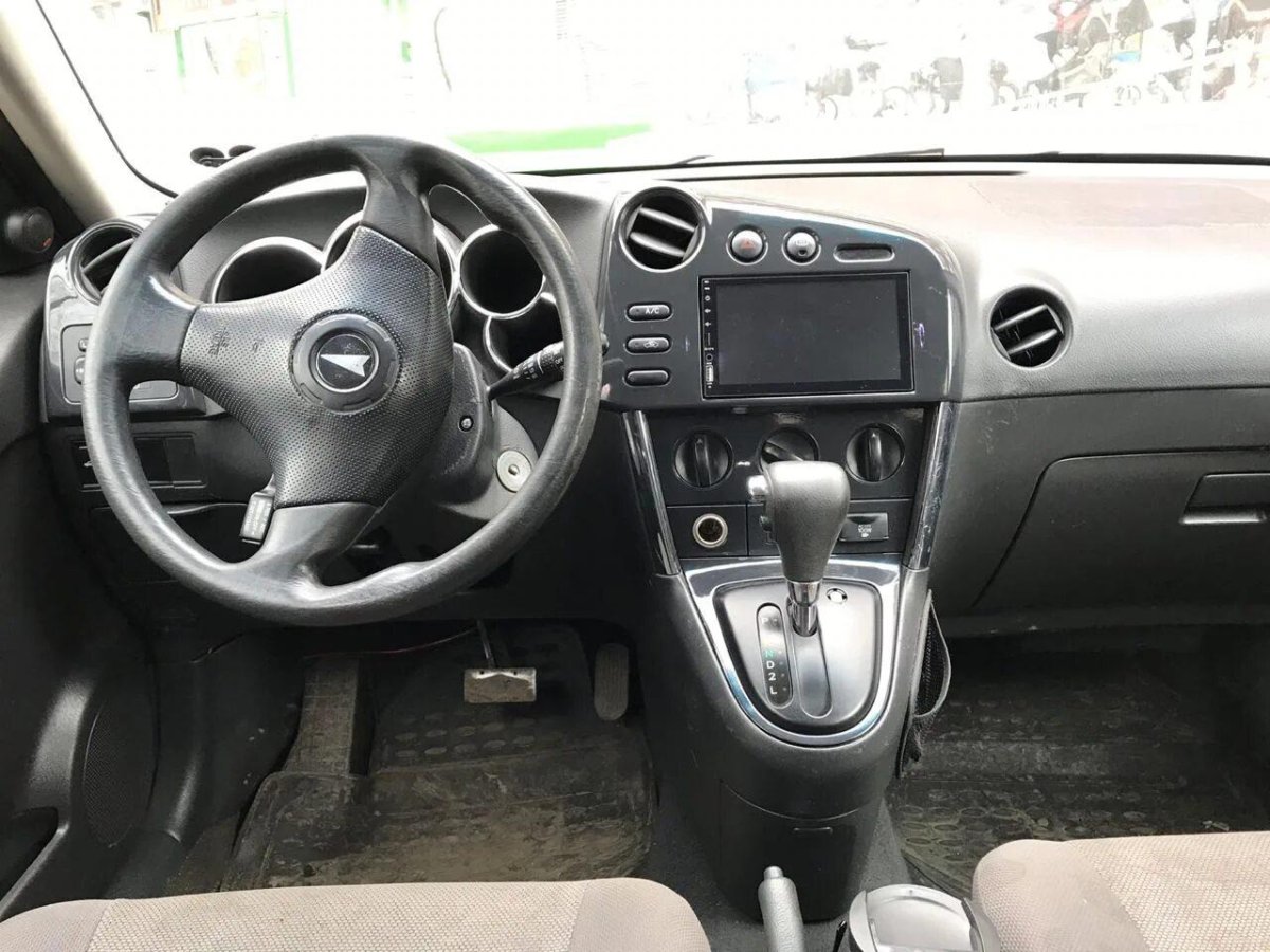 Понтиак Вайб 2002 салон