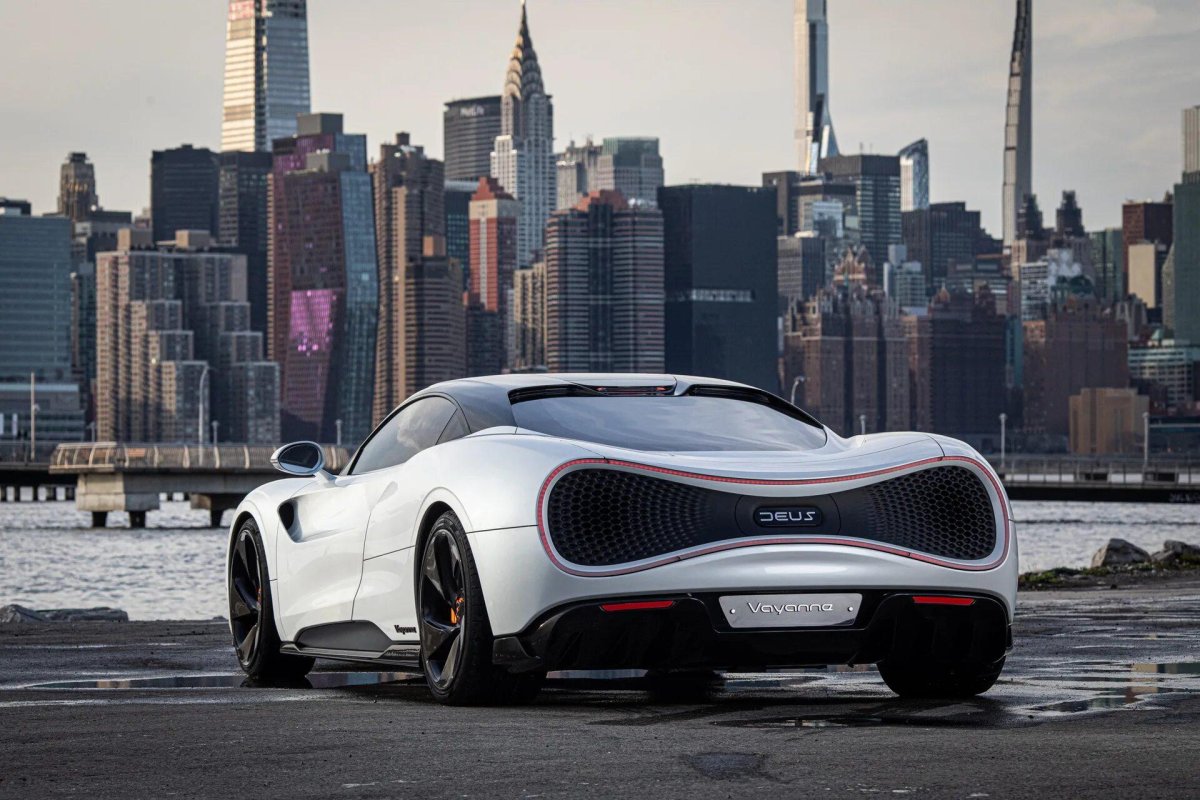 Гиперкар Tuatara 2020