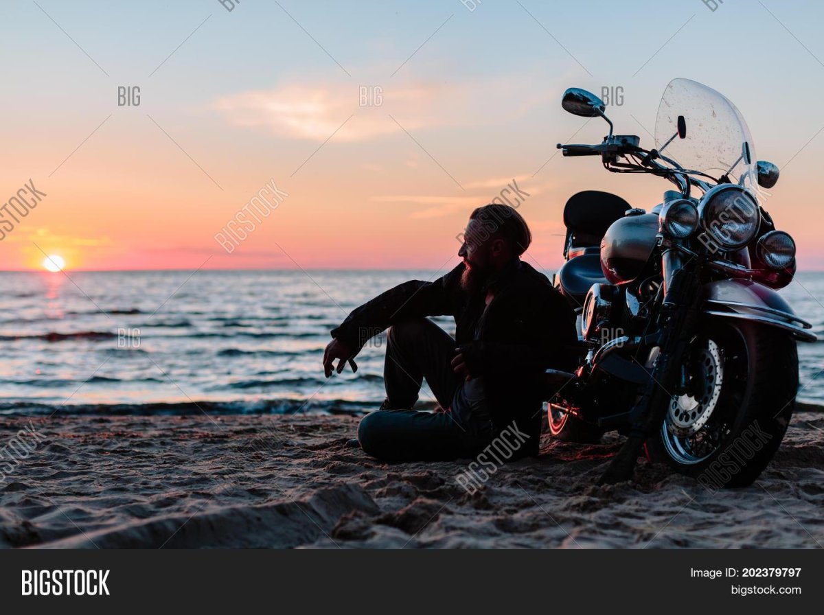 Мотоцикл море