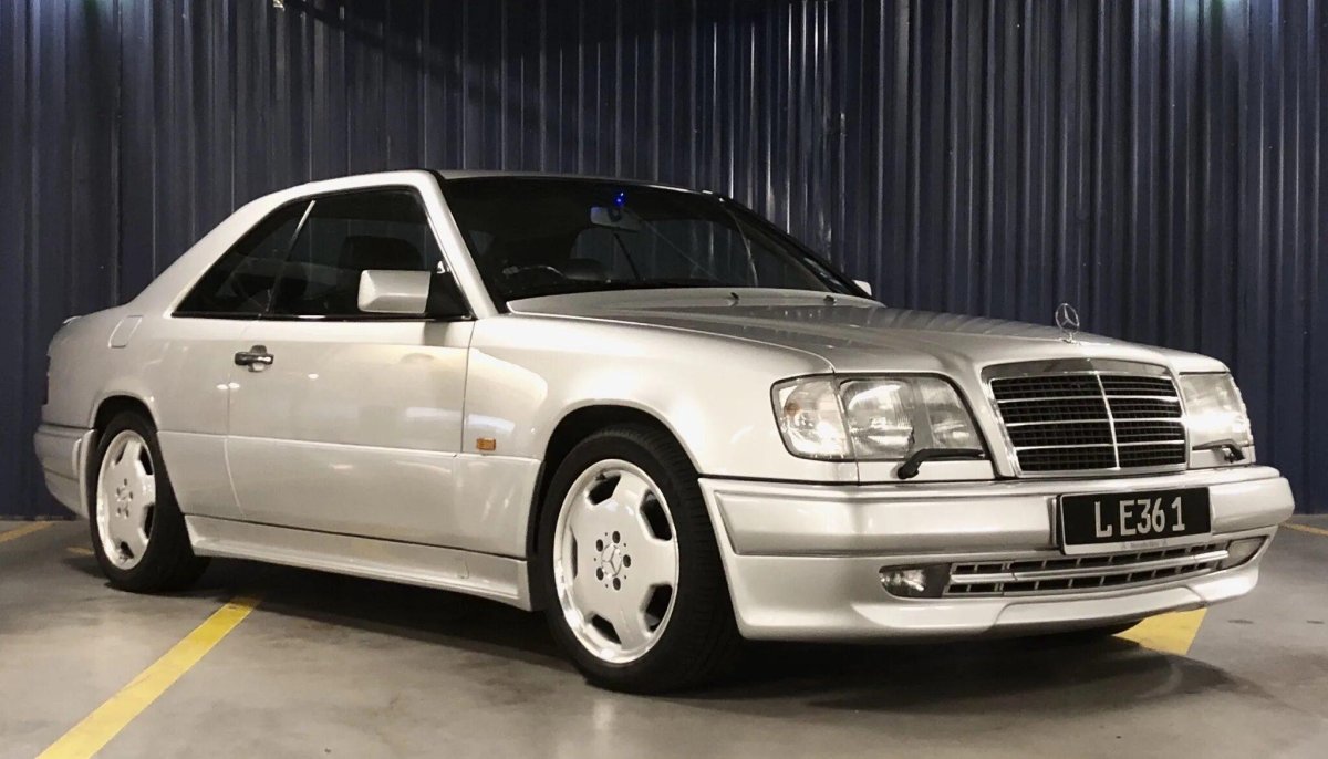 Mercedes w124 e 36 AMG