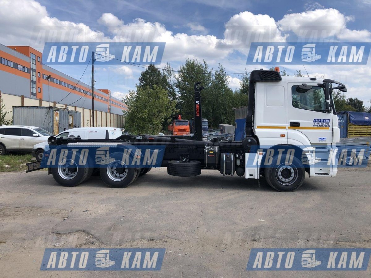 Межколесная база 65207