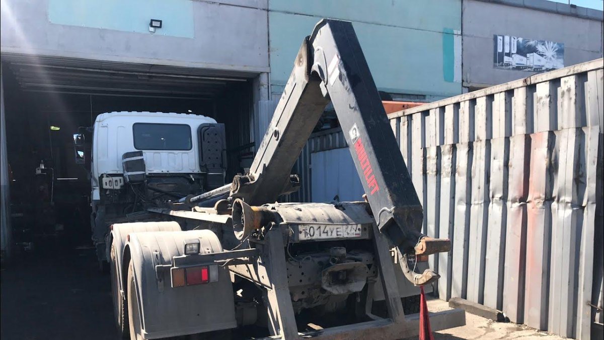 Крюковой погрузчик Hiab Multilift