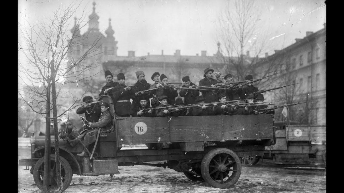 Автомобиль Петроград 1917