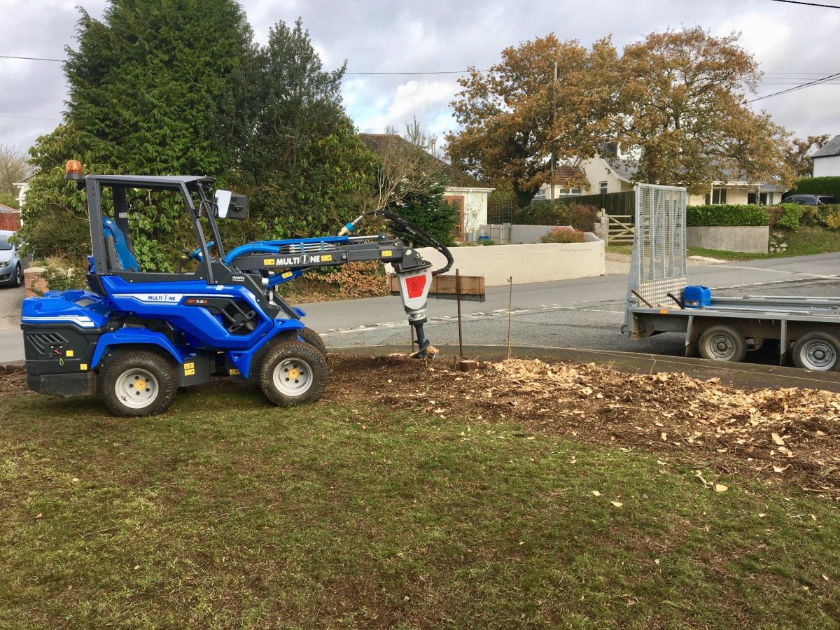 Мини погрузчик MULTIONE